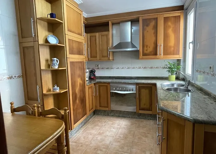 A Tenencia アパート *